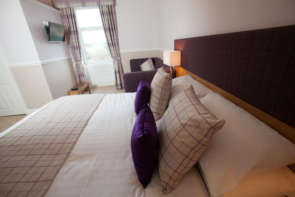 Cressfield Country House Hotel Ecclefechan Room photo